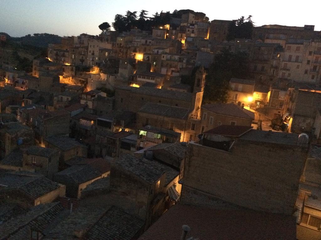 B&B Dimora Del Conte Piazza Armerina Bilik gambar